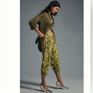 Anthro Daily Practice Crop Pants L